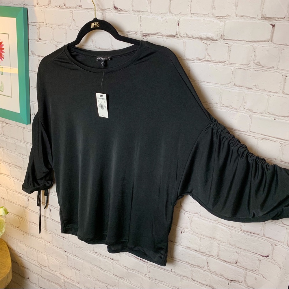 Express | Tops | Sz S | Ruched Long Sleeve 🆕 - Picture 5 of 8
